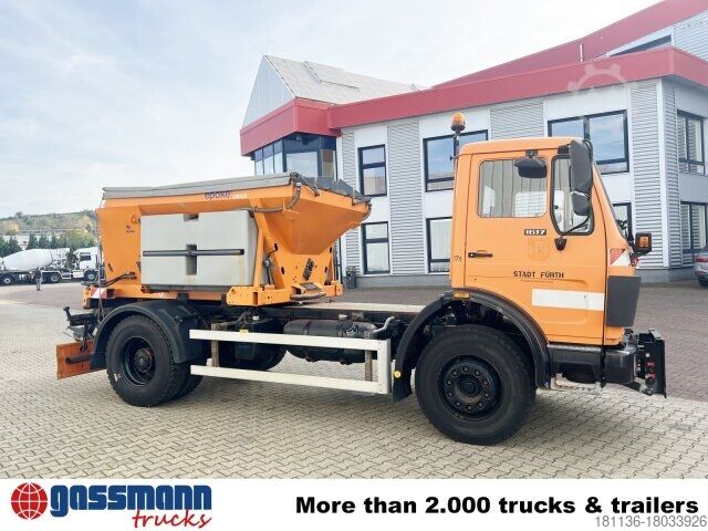 Barredora de calzadas Mercedes-Benz 1617 C 4x2, Winterdienstausstattung