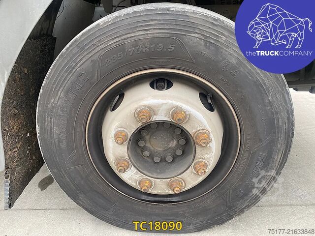 Refrigerated/frozen transport Renault D 240