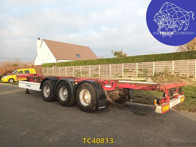 Transporte de contenedores Krone 