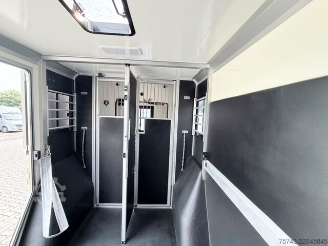 Veetransporter RENAULT Master STX 5 Sitzer Haras ex. Lang