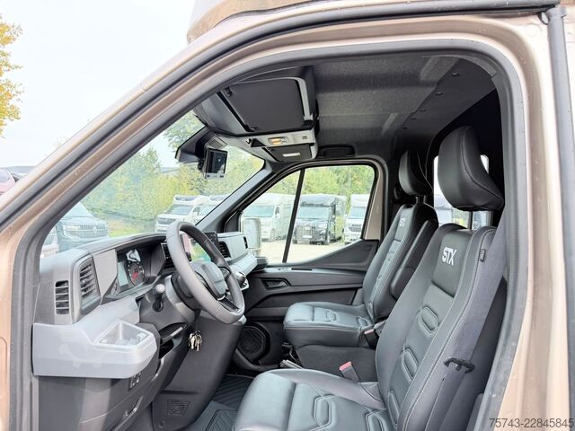 Veetransporter RENAULT Master STX 5 Sitzer Haras ex. Lang