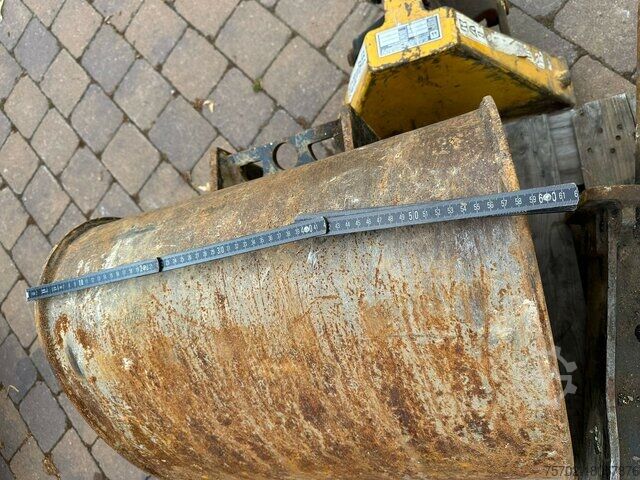 Mobiele graafmachine Cat 304E2 Mobilkettenbagger