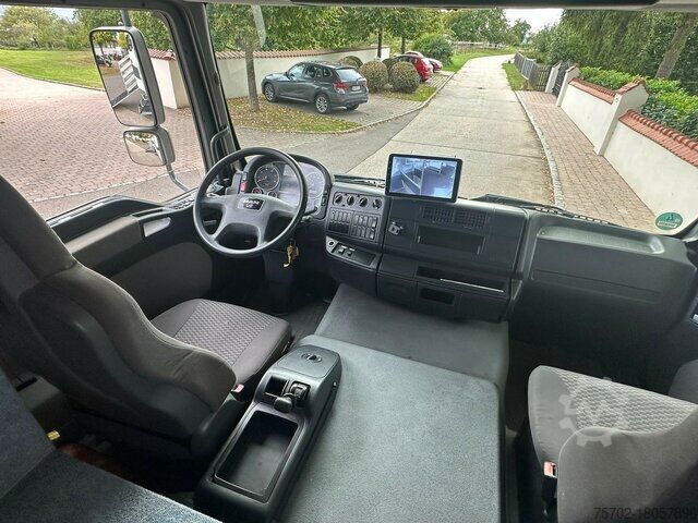 Camião para gado MAN TGM 15240 5 Pferde Wohnung Automatik