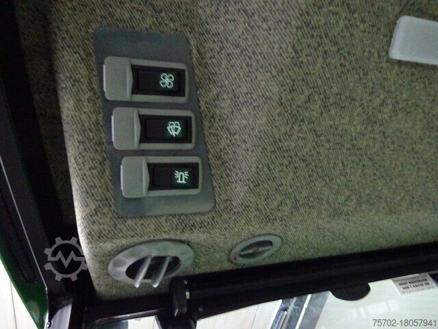 Hofschlepper John-Deere 1026R Hydrostat, Allrad