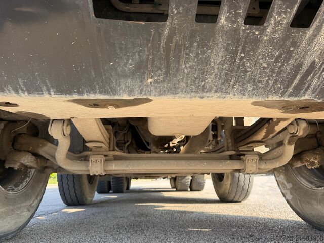 Betonmixer vrachtwagen Iveco TRAKKER 500