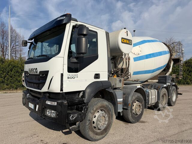 Betonmixer vrachtwagen Iveco TRAKKER 500
