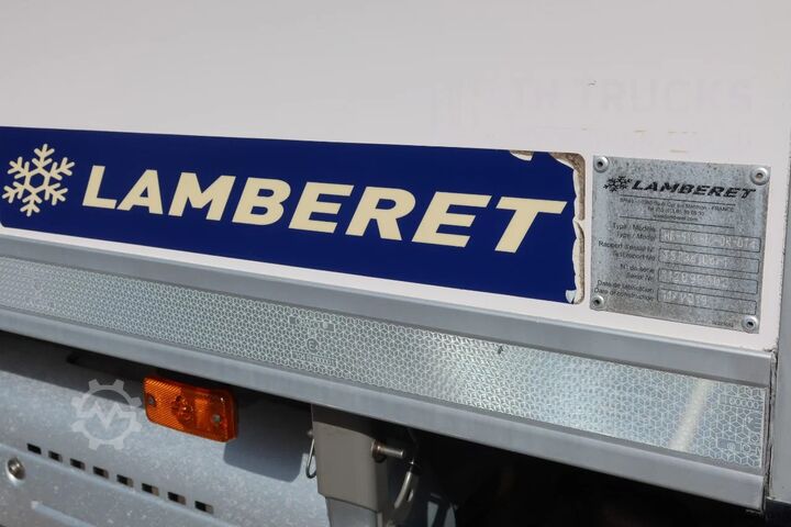 Gekoeld/bevroren transport DAF CF 320 FA Koel/Vriezen Carrier supra 1150 Silen...