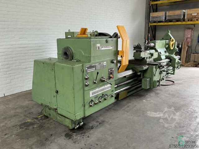 Horizontale draaibanken TOS SU 100 x 3000 TOS SU 100 x 3000