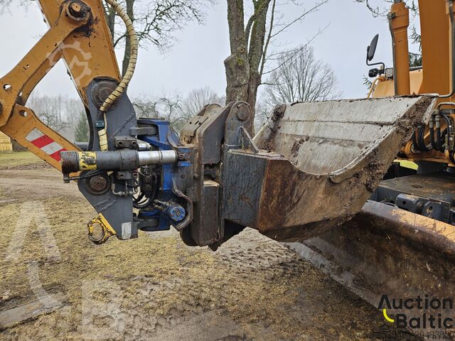 Wheel excavator Case WX 165