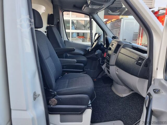 Closed box Mercedes-Benz Sprinter 513 CDI Koffer 21kub 130 pk Euro 5B GV...