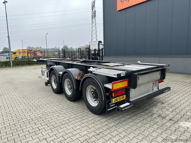 Transport de conteneurs Van Hool 20FT ADR CHASSIS / empty weight 3.300kg / SAF D...