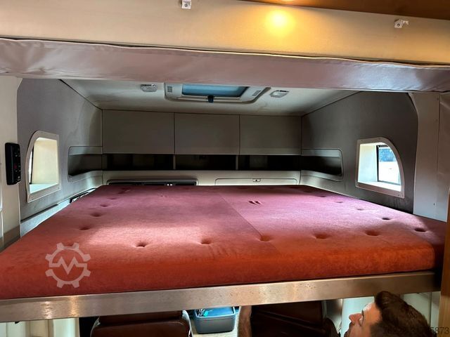 Kreaturvogn SCANIA Pferdetransporter