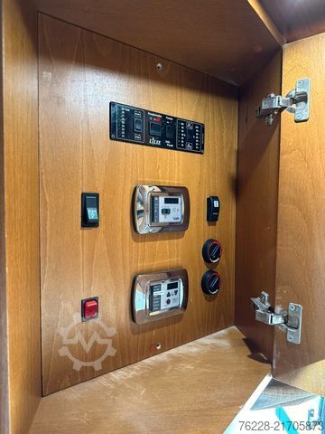 Kreaturvogn SCANIA Pferdetransporter