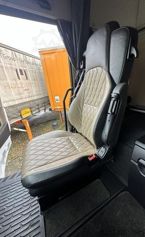 Driezijdige kipper MERCEDES-BENZ Actros 1851+SCHWARZMÜLLER 3Achs Dreiseitenkipper