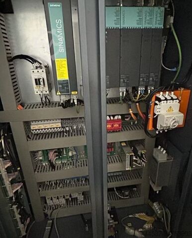 τόρνος CNC Leadwell T-6LM