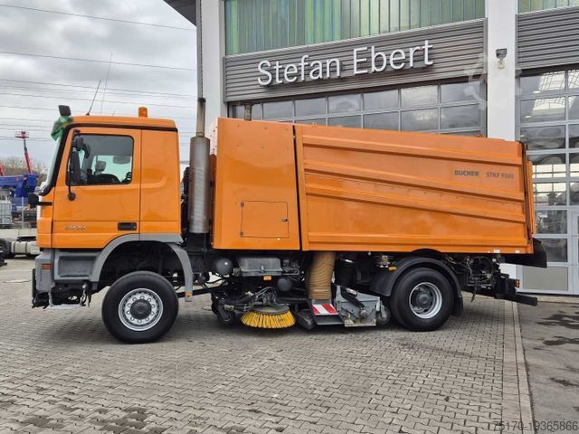 Silniční zametač MERCEDES-BENZ Actros 2032 A 4x4 Bucher STKF 9500 Airport 30x