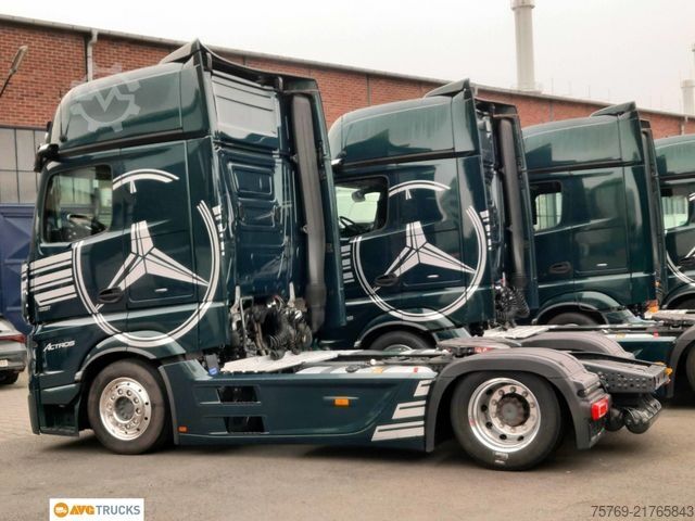 Nagy térfogatú nyergesvontató MERCEDES-BENZ 1851 LS Giga Retarder Standklima ATM bei 381 TKM