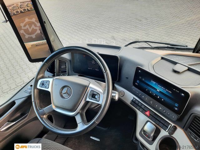 Nagy térfogatú nyergesvontató MERCEDES-BENZ 1851 LS Giga Retarder Standklima ATM bei 381 TKM