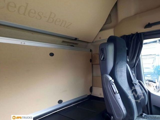 Nagy térfogatú nyergesvontató MERCEDES-BENZ 1851 LS ACTROS Giga Retarder Standklima Alu