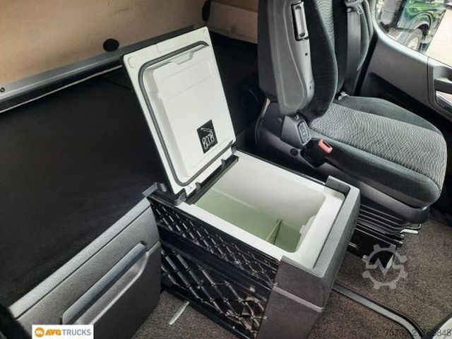 Nagy térfogatú nyergesvontató MERCEDES-BENZ 1851 LS ACTROS Giga Retarder Standklima Alu