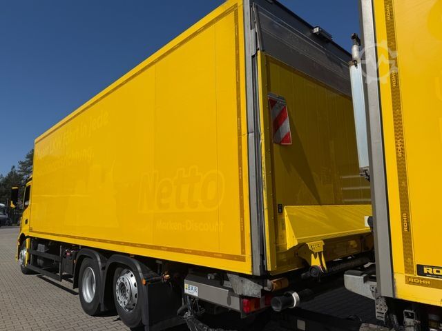 Camion frigorifique MERCEDES-BENZ 2540 LL 6x2/4 Kühlkoffer 8.2m LBW 2,5t  Carrier