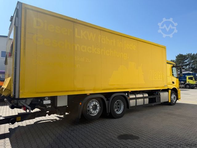 Camion frigorifique MERCEDES-BENZ 2540 LL 6x2/4 Kühlkoffer 8.2m LBW 2,5t  Carrier