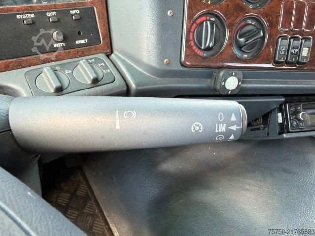 Třístranný sklápěč MERCEDES-BENZ Actros 1831 4x4 Meiller Kipper + Kupplung,