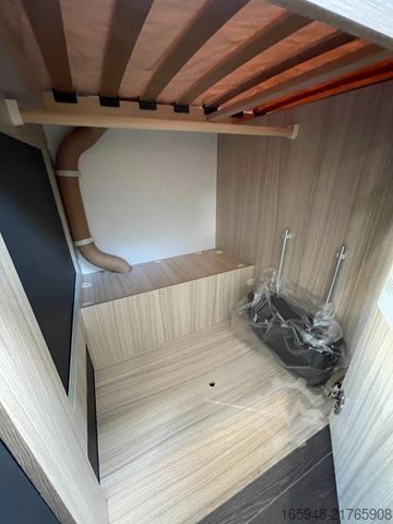 Ημιενσωματωμένο αυτοκινούμενο τροχόσπιτο SUNLIVING C 70 DL *Automatik*165 PS*Markise+Solaranlage*