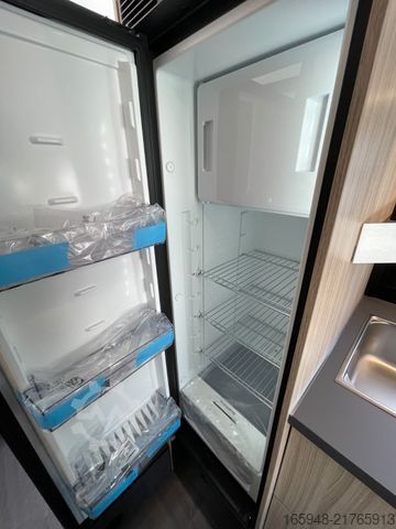 Ημιενσωματωμένο αυτοκινούμενο τροχόσπιτο SUNLIVING C 70 DL *Ford 130 PS*Markise+Solaranlage*