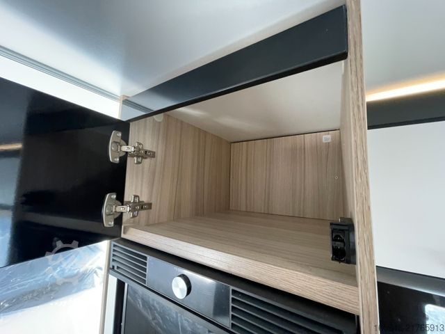 Ημιενσωματωμένο αυτοκινούμενο τροχόσπιτο SUNLIVING C 70 DL *Ford 130 PS*Markise+Solaranlage*