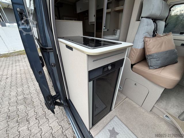 Τροχόσπιτο αυτοκινούμενο BÜRSTNER Delfin C 621