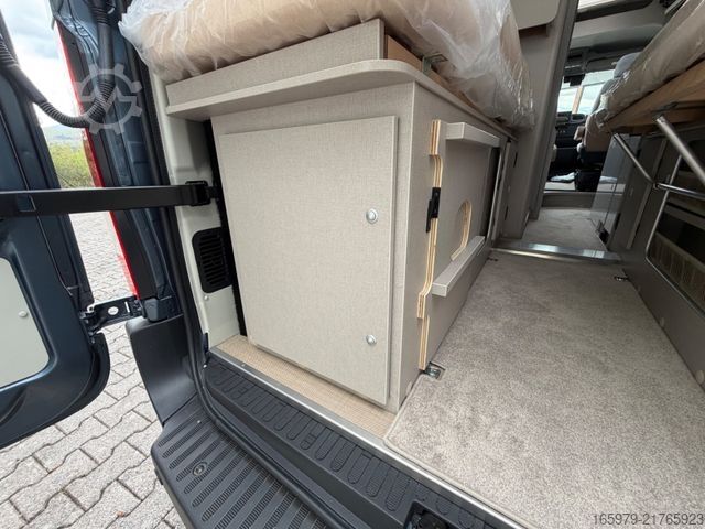 Τροχόσπιτο αυτοκινούμενο BÜRSTNER Delfin C 621