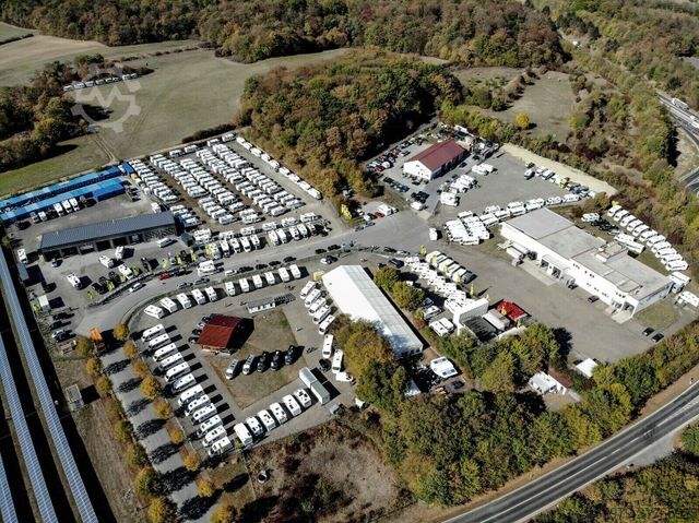 Τροχόσπιτο αυτοκινούμενο BÜRSTNER Delfin C 621