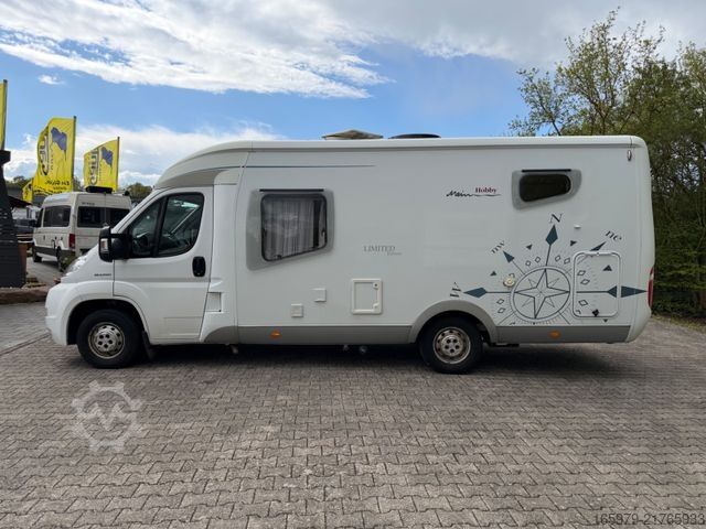 Ημιενσωματωμένο αυτοκινούμενο τροχόσπιτο HOBBY 500 GESC