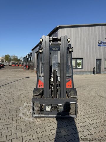 Chariot élévateur à fourche diesel Linde H35D-02