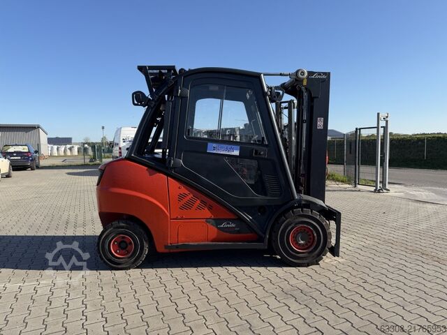Chariot élévateur à fourche diesel Linde H35D-02