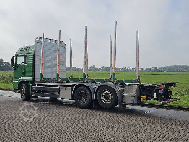 Transportador de madera MAN 26.500 TGX