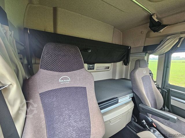 Transportador de madera MAN 26.500 TGX
