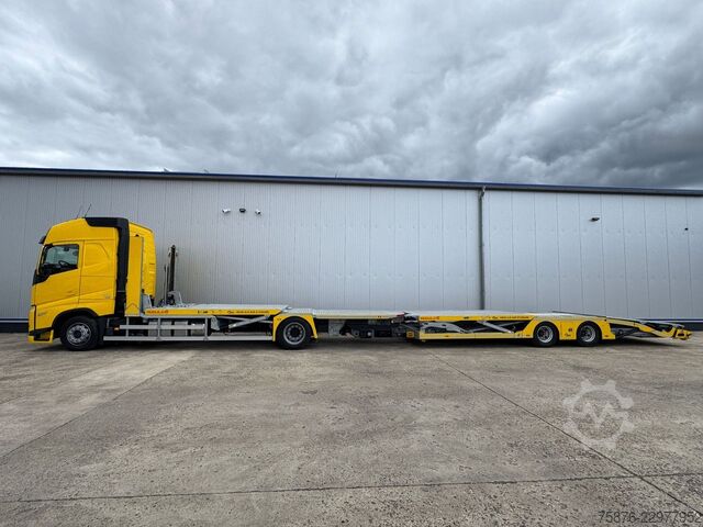 Autotransporter LKW VOLVO FH mit Anhänger für 6 PKW
