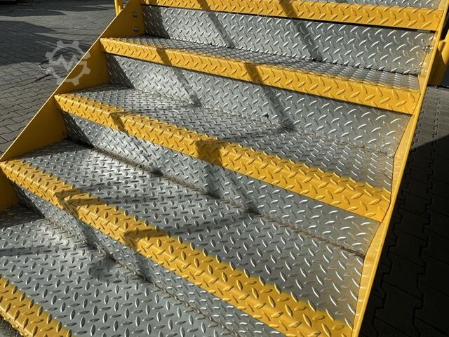 Podiumtrap stalen lager Lagertreppe Stahltreppe Geschosshöhe: ca. 1.9450 mm