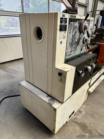 Centrumdrejebænk ZMM Universal 500