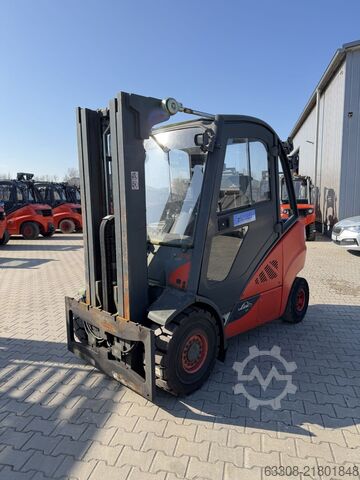 Chariot élévateur à fourche diesel Linde H30D-02