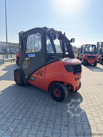 Chariot élévateur à fourche diesel Linde H30D-02