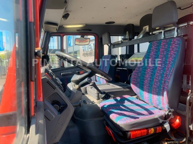 Vrachtwagen met bakwagen MERCEDES-BENZ 917 AF
