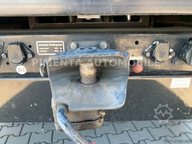 Vrachtwagen met bakwagen MERCEDES-BENZ 917 AF