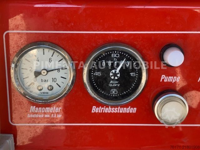 Vrachtwagen met bakwagen MERCEDES-BENZ 917 AF