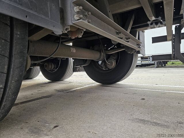  SCHMITZ SCB*S3T MOT 2/27 | 3 AXLES | SLIDING ROOF