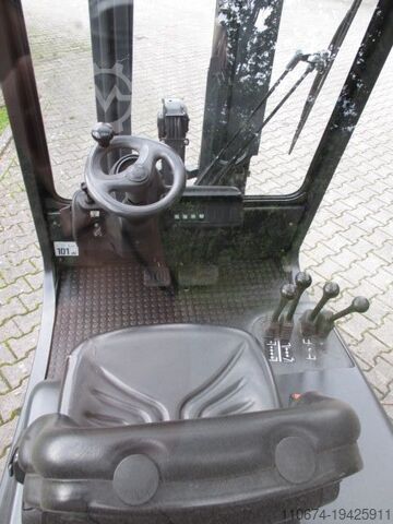 LPG-vorkheftruck Linde H16T-03