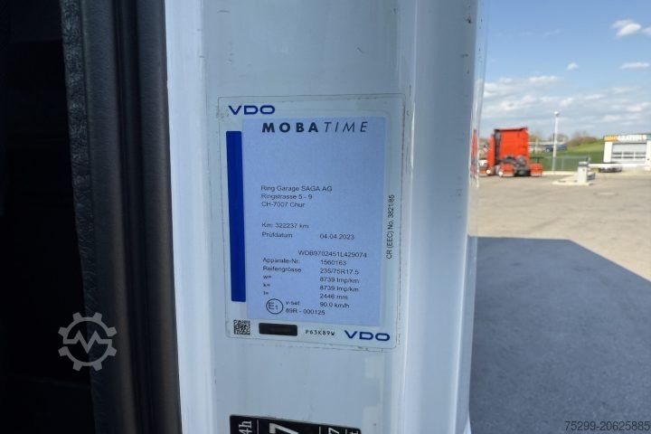 Camión frigorífico Mercedes-Benz Atego 1022 Kühlkoffer+HB/Swiss-Vehicle