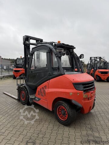 Wózek widłowy z silnikiem wysokoprężnym Linde H50D-02